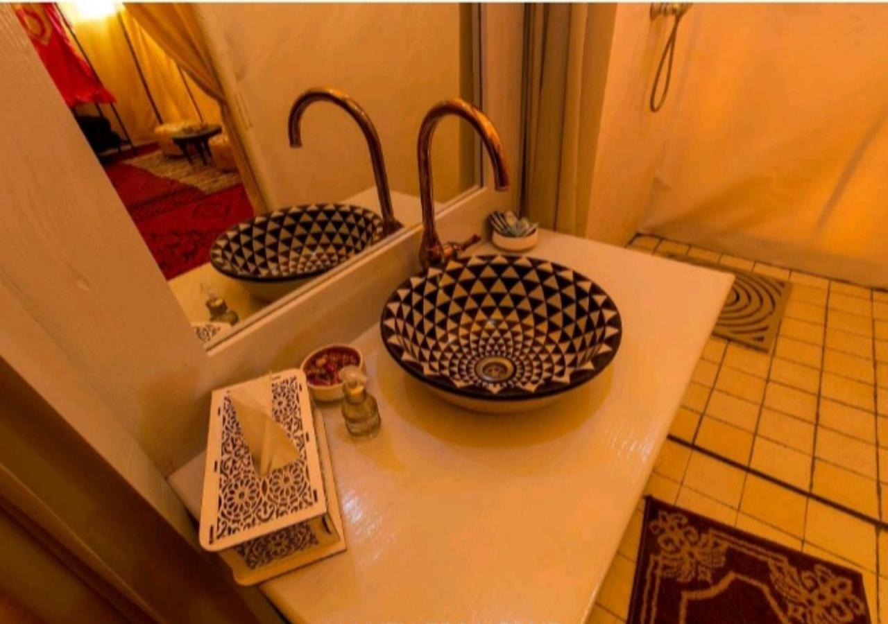 Fantastic Luxury Camp Hotel Merzouga Bagian luar foto