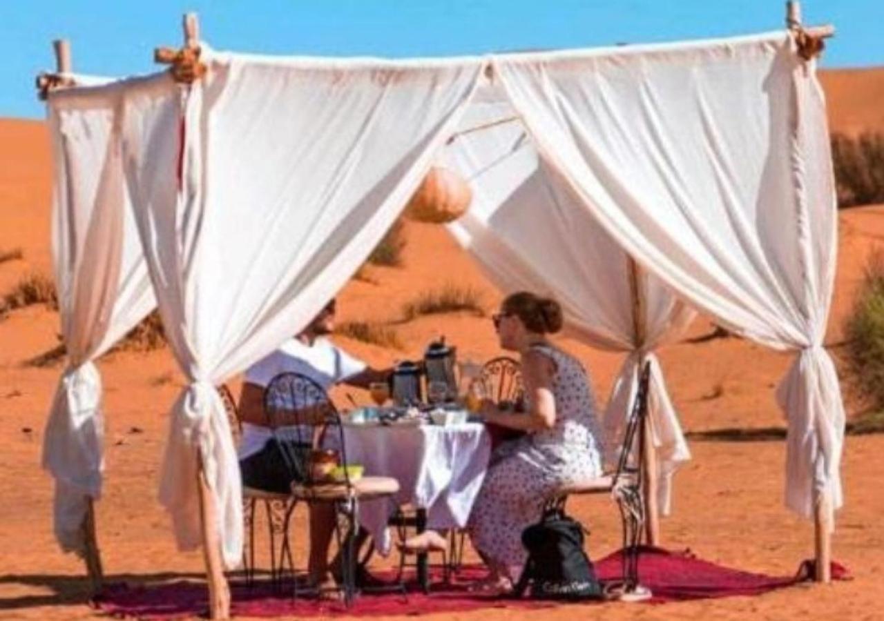 Fantastic Luxury Camp Hotel Merzouga Bagian luar foto