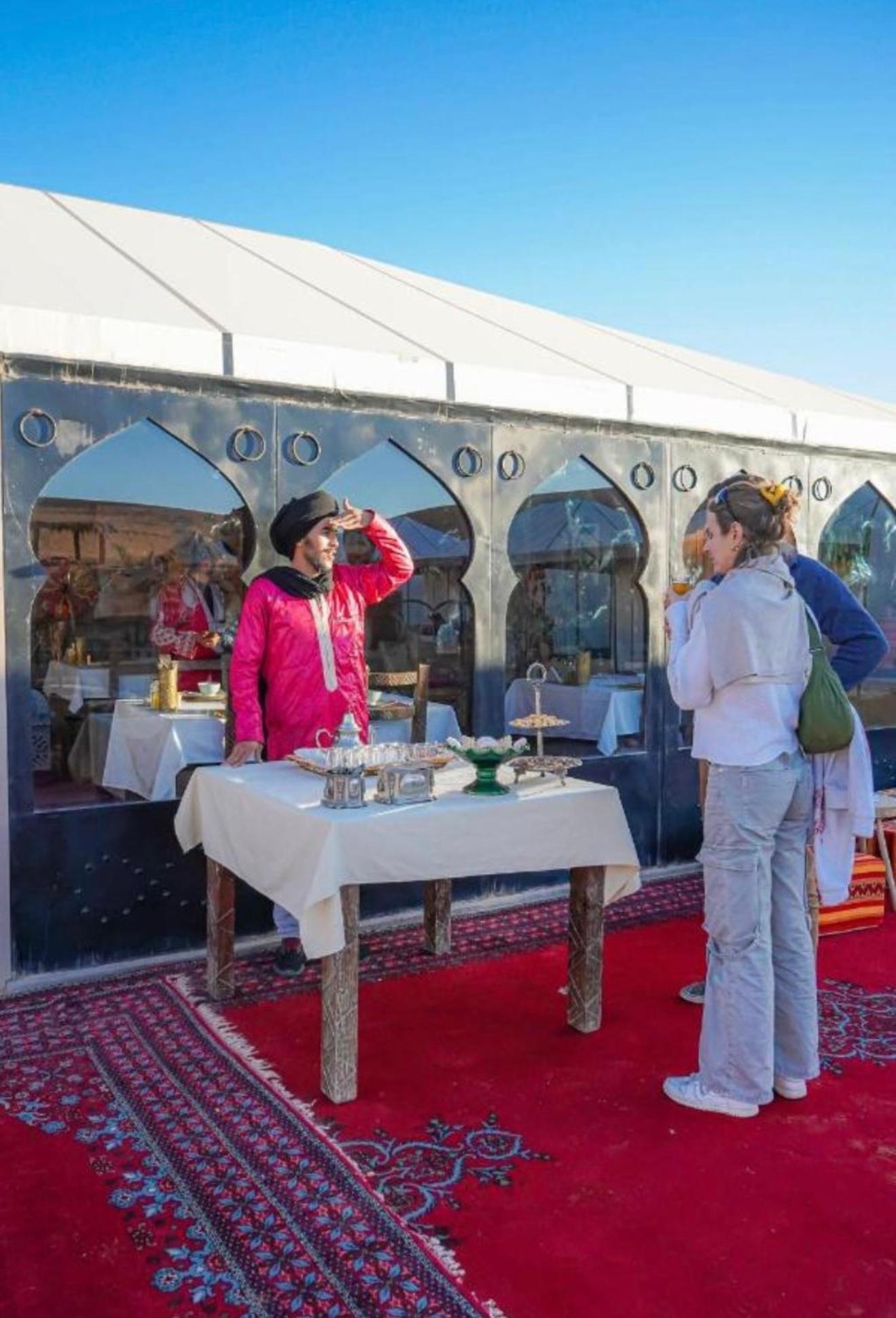 Fantastic Luxury Camp Hotel Merzouga Bagian luar foto